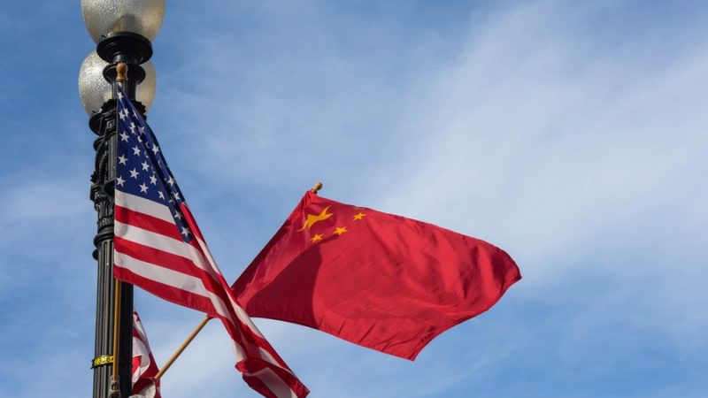 China e EUA devem se esforçar para desenvolvimento sustentado e saudável dos laços, diz premiê