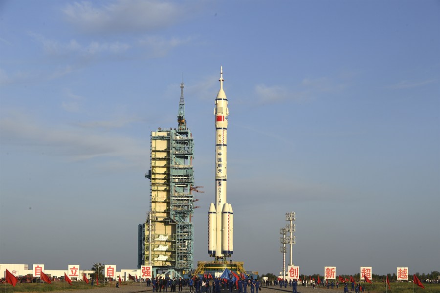 China lançará nave espacial tripulada Shenzhou-12 em 17 de junho