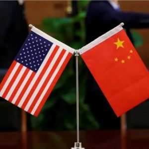 Diplomata chinês se reúne com conselheiro de segurança nacional dos EUA