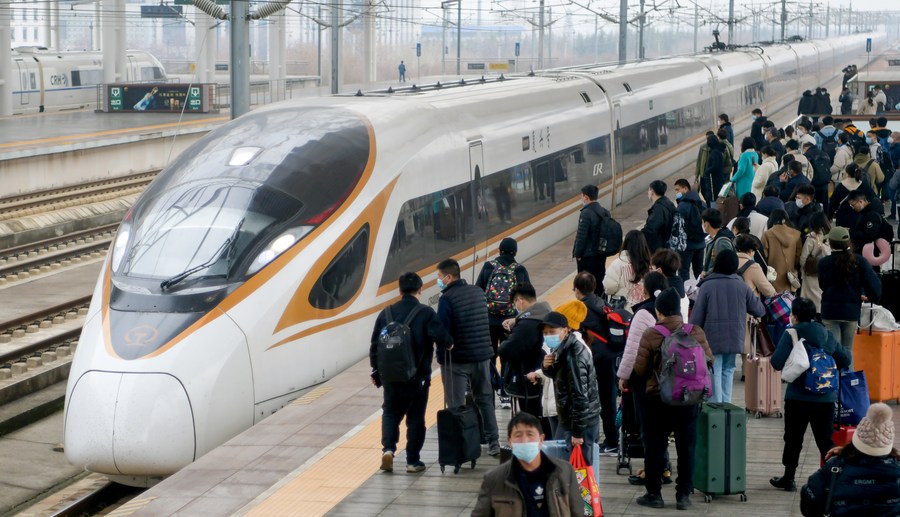 Viagens de trens intermodais ferroviário-marítimos aumentam 87,7% em janeiro na China