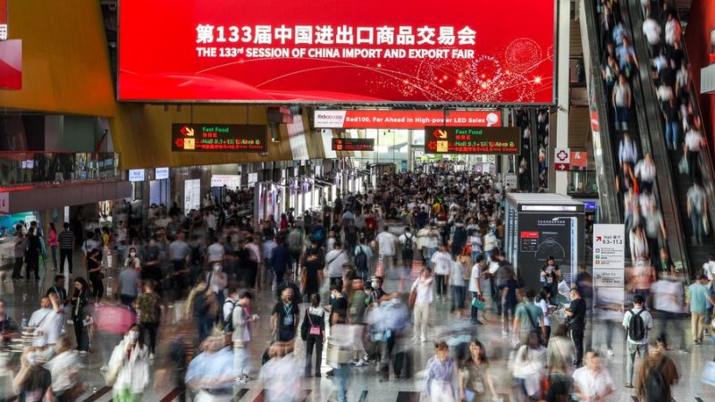 Feira de Cantão abre na China com aumento de compradores do exterior