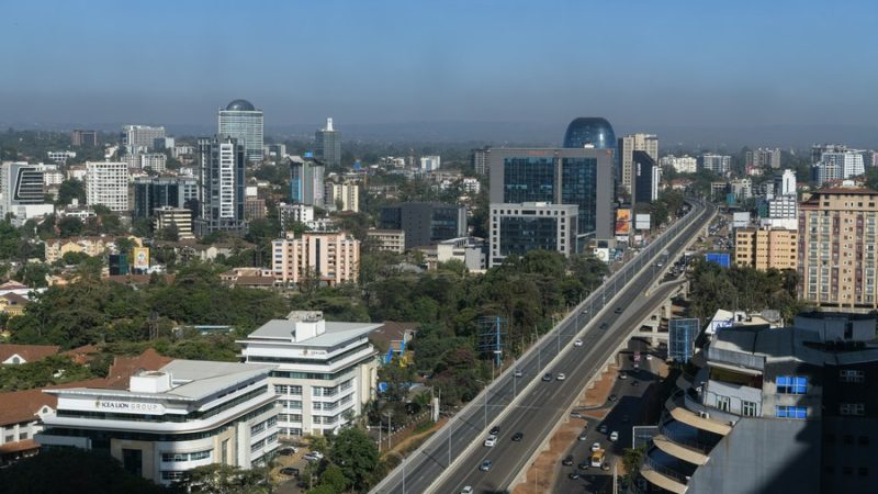 Via expressa construída pela China em Nairóbi, Quênia, lança nova saída para facilitar mobilidade