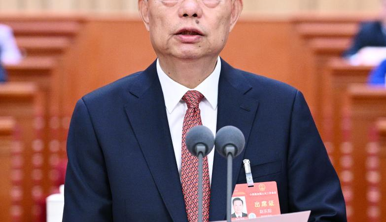 Mais alto legislador discursa na reunião de encerramento da sessão legislativa anual da China