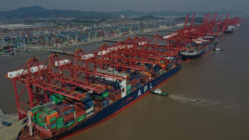 Porto Ningbo-Zhoushan da China registra crescimento constante de movimentação de contêineres no 1º trimestre