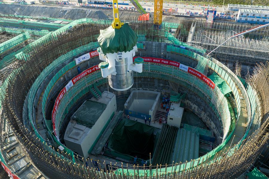 Pequeno reator nuclear da China inicia instalação de sistema de controle digital