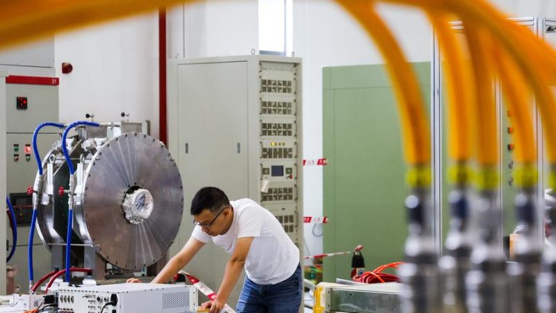 Potência manufatureira da China registra crescimento do comércio exterior no 1º trimestre