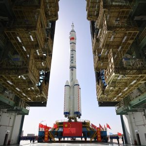 China lançará nave espacial tripulada Shenzhou-18 em 25 de abril