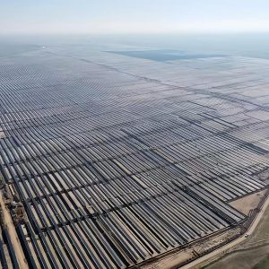 Sinergia movida a energia solar: usina solar de Samarkand reforça os laços verdes entre China e Uzbequistão