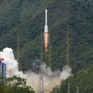 China lança novo satélite