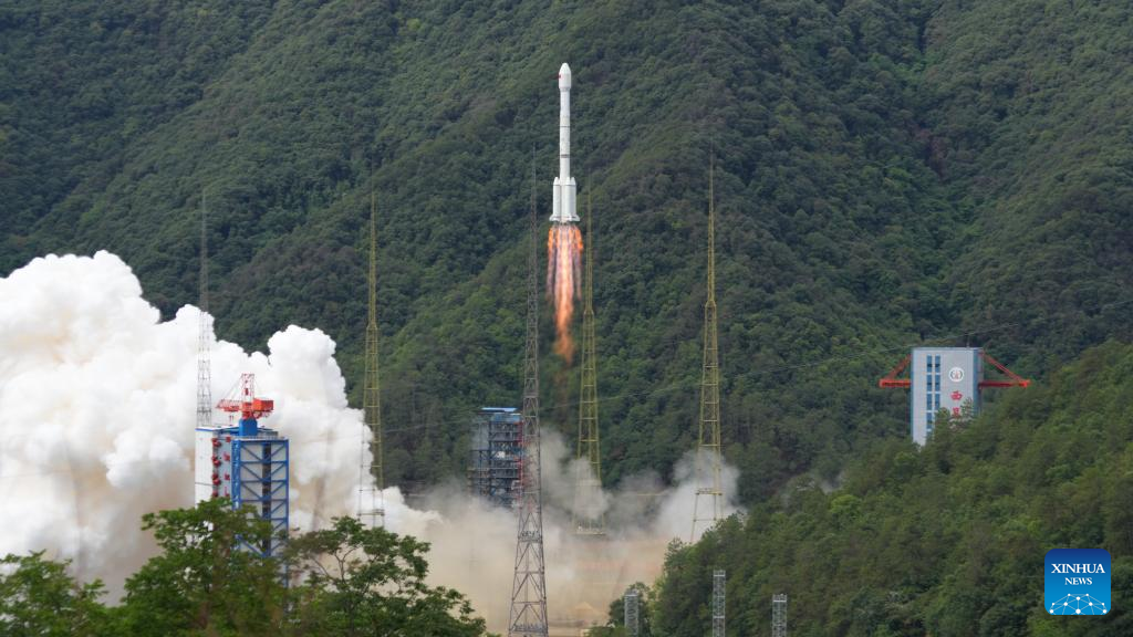China lança novo satélite
