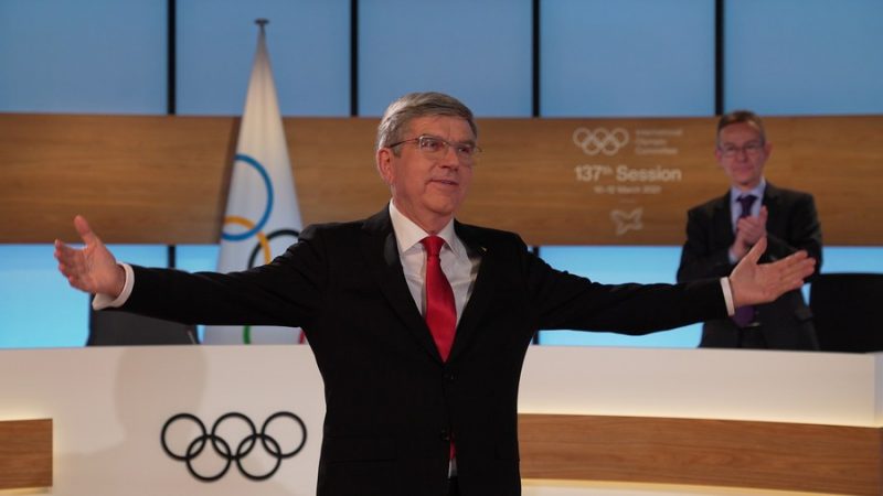 Bach é reeleito presidente do Comitê Olímpico Internacional