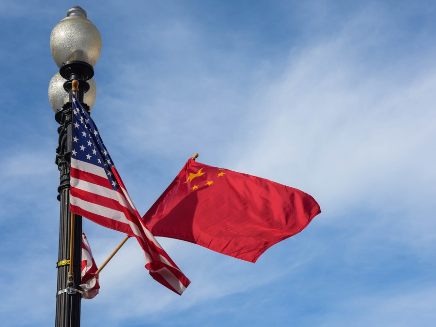 China e EUA devem se esforçar para desenvolvimento sustentado e saudável dos laços, diz premiê