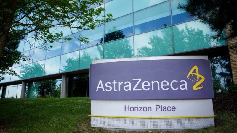 AstraZeneca pode ter usado “informações desatualizadas” de teste de vacinas, diz agência de saúde dos EUA