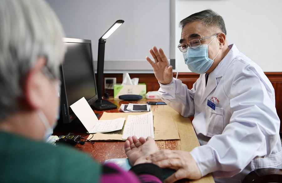 China construirá centro de medicina tradicional chinesa para prevenção e tratamento da epidemia