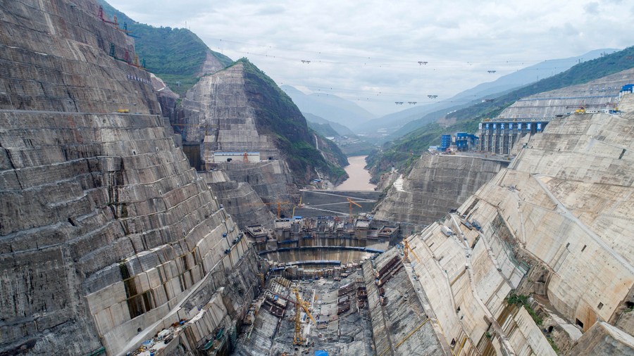 Mega usina hidrelétrica da China começará operação em julho