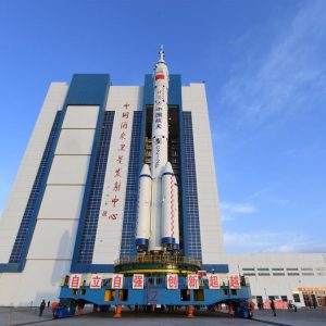 China se prepara para lançar nave espacial tripulada Shenzhou-13