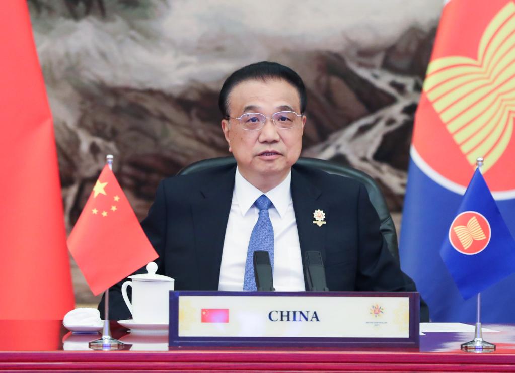 Premiê chinês pede formação rápida da Parceria Econômica Abrangente Regional