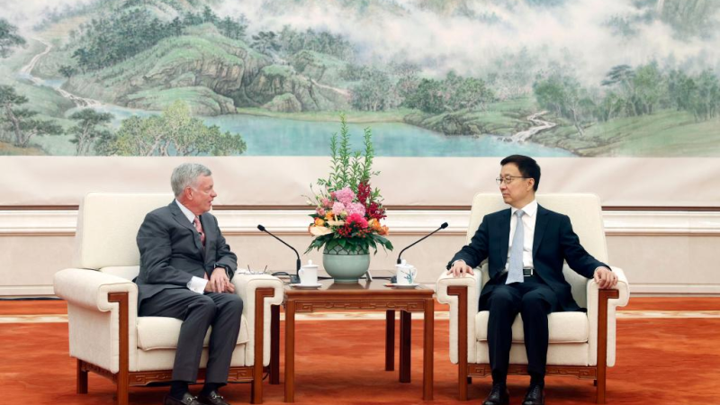 Vice-presidente chinês se reúne com presidente executivo da Visa