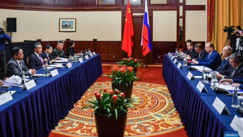 China e Rússia aprofundarão cooperação na segurança estratégica