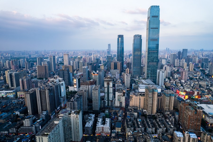 95 cidades chinesas baixam mínima taxa de juros de financiamentos para compra de primeira moradia