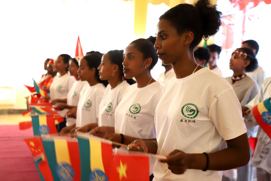 Com apoio chinês, centro de treinamento de integração e educação industrial é inaugurado na Etiópia
