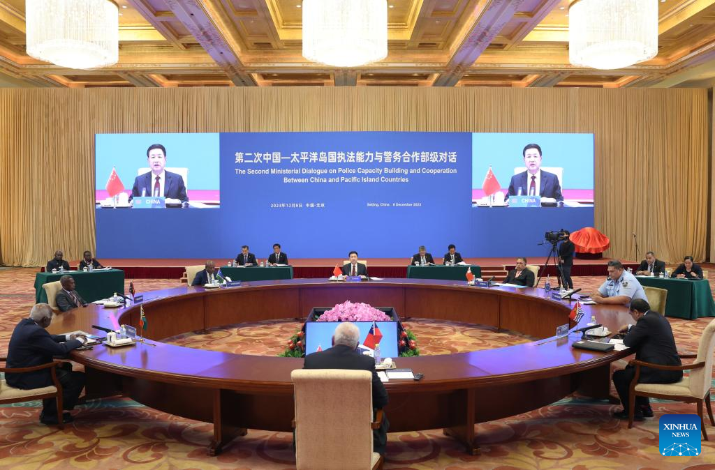 China promete fortalecer cooperação em aplicação da lei e em segurança com países insulares do Pacífico