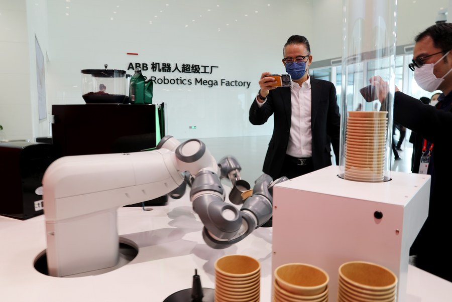 Setor de equipamentos de manufatura inteligente de Shanghai ultrapassa US$ 14 bilhões