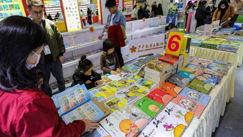 Vendas de livros no varejo na China aumentam 4,72% em 2023