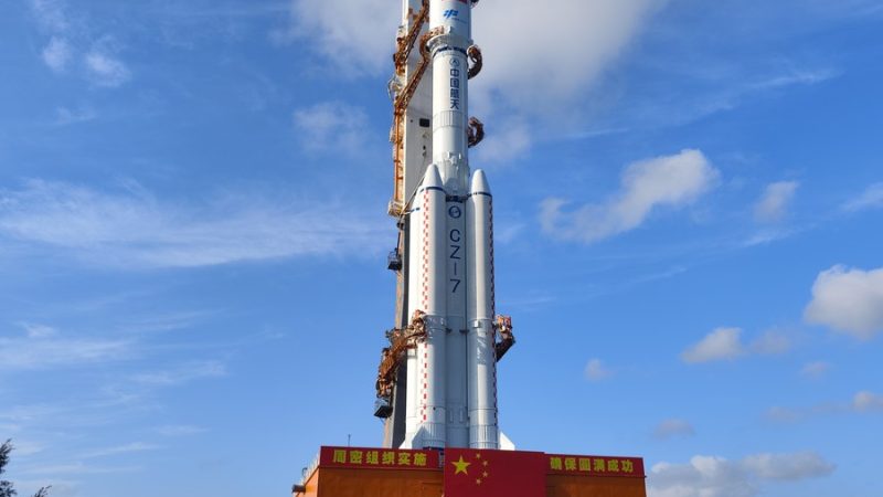 China lançará nave espacial de carga Tianzhou-7 na noite de quarta-feira