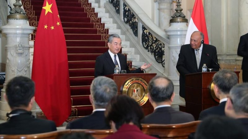 Chanceleres chinês e egípcio alcançam importante consenso durante conversas no Cairo