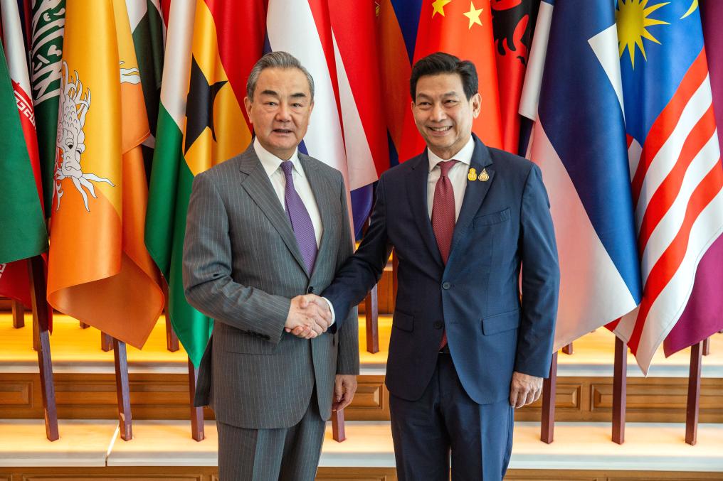 Chanceleres chinês e tailandês realizam consulta anual para fortalecer relações bilaterais
