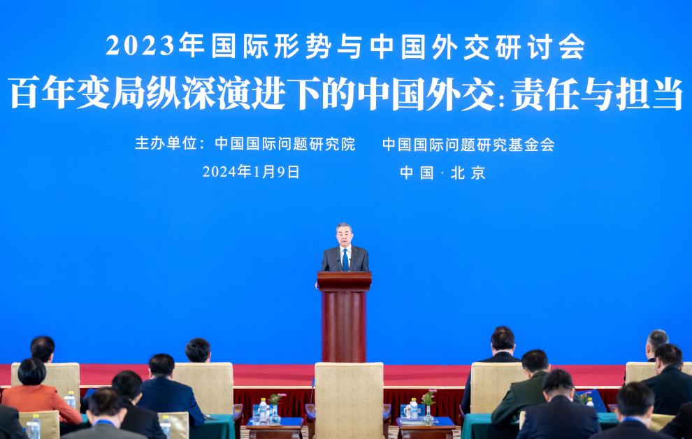 Mais alto diplomata chinês resume seis destaques da diplomacia chinesa em 2023