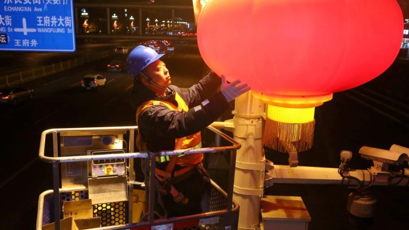 Beijing brilha com decoração festiva para celebrar Festa da Primavera