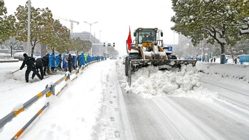 Neve e granizo atingem sul da China