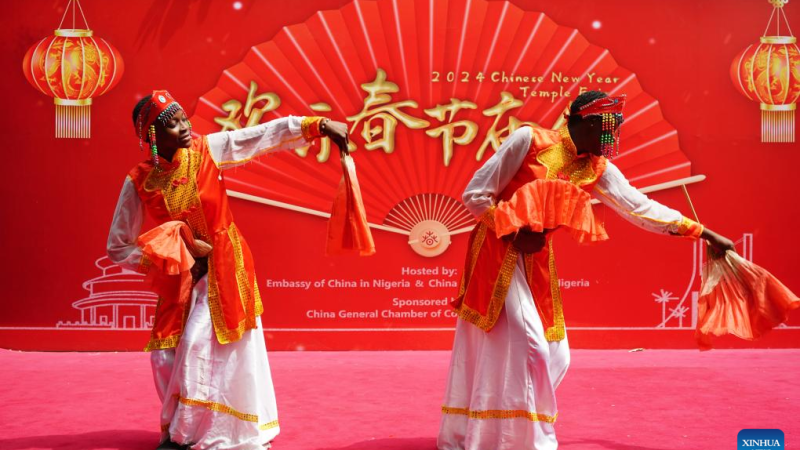 Capital nigeriana celebra o próximo Ano Novo Chinês com fanfarra
