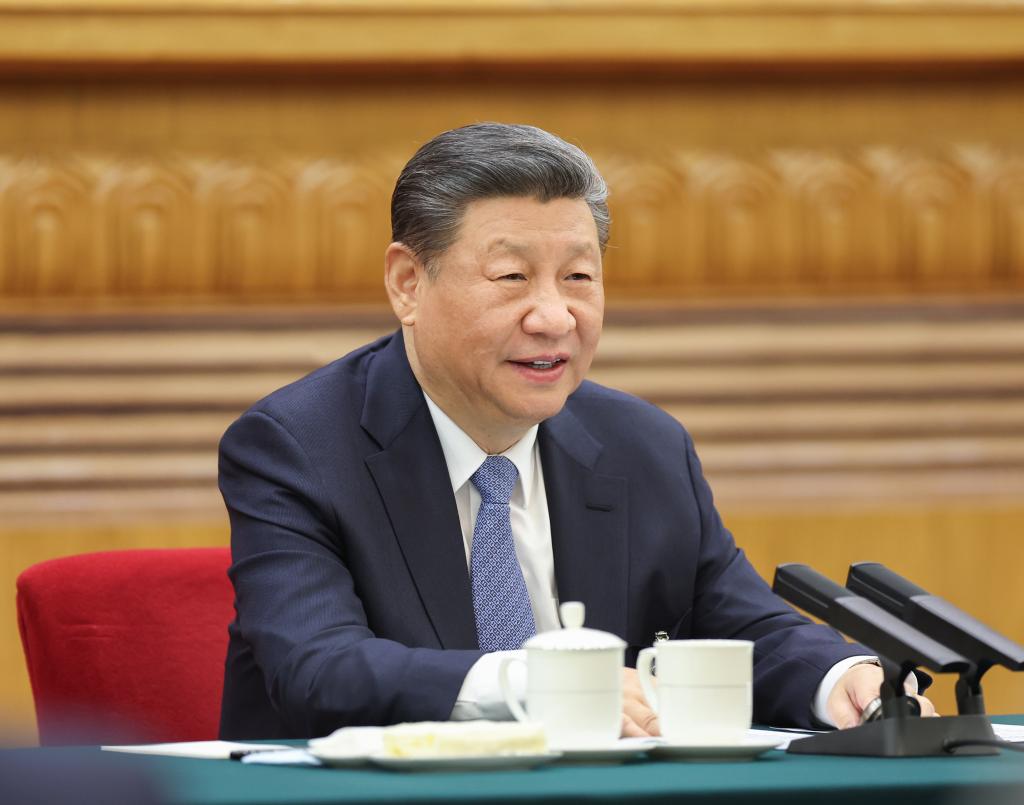 Xi estende condolências a Putin por ataque terrorista mortal a sala de concerto de Moscou