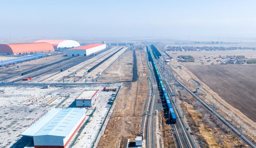 Serviços de trens de carga China-Europa têm expansão robusta no 1º trimestre