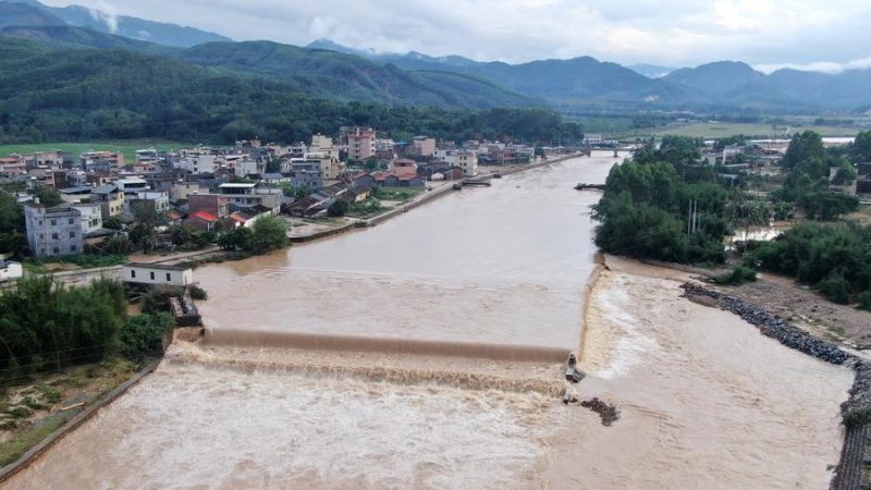 China continua a combater enchentes na bacia do Rio das Pérolas