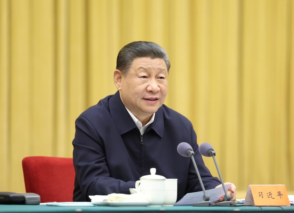 Xi preside simpósio sobre como impulsionar desenvolvimento da região oeste da China na nova era 