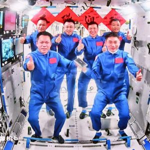 Tripulação da Shenzhou-18 conduzirá atividades extraveiculares